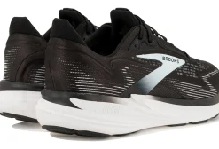 Brooks Revel 8