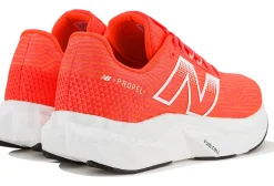 New Balance FuelCell Propel V5
