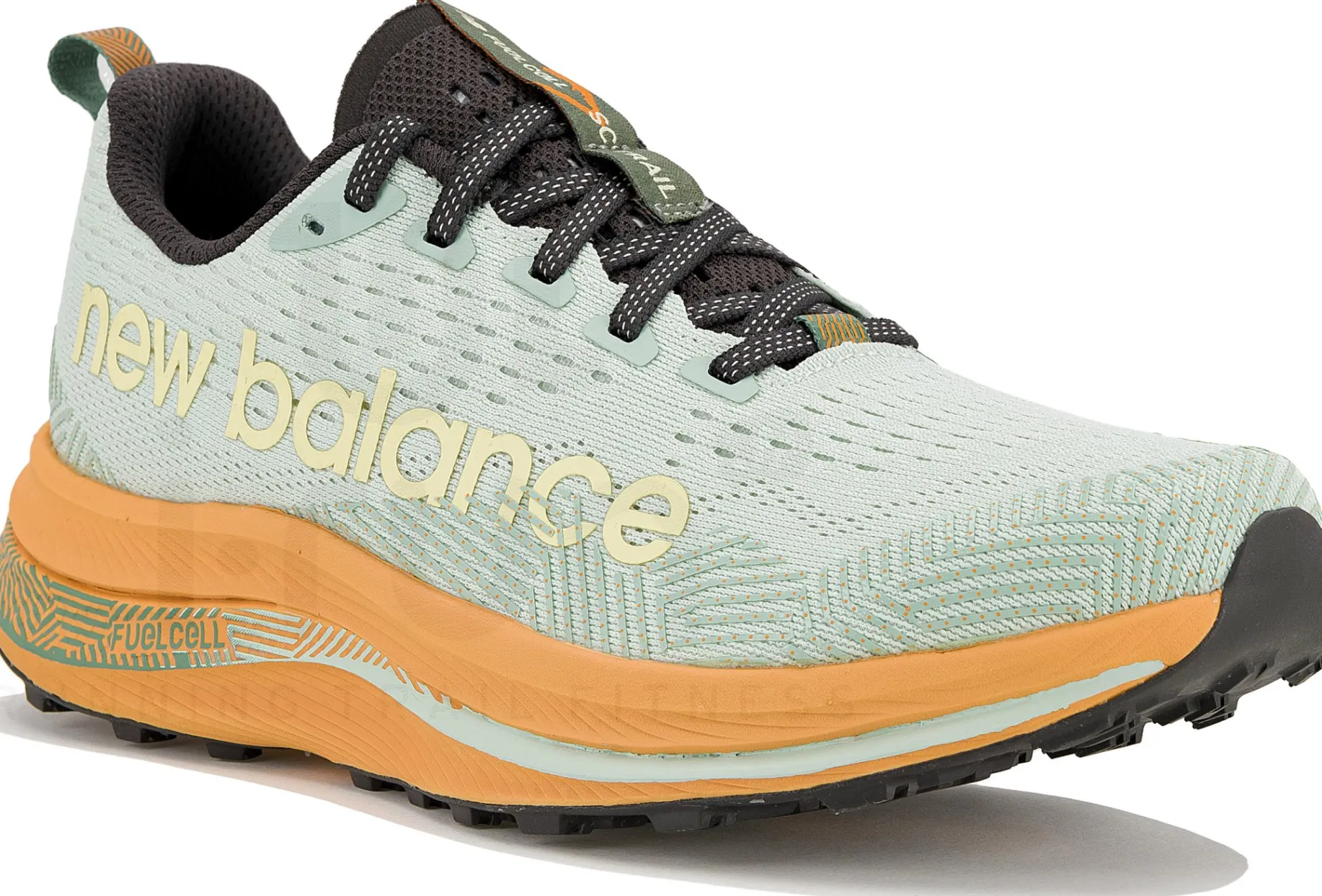 New Balance FuelCell SuperComp Trail