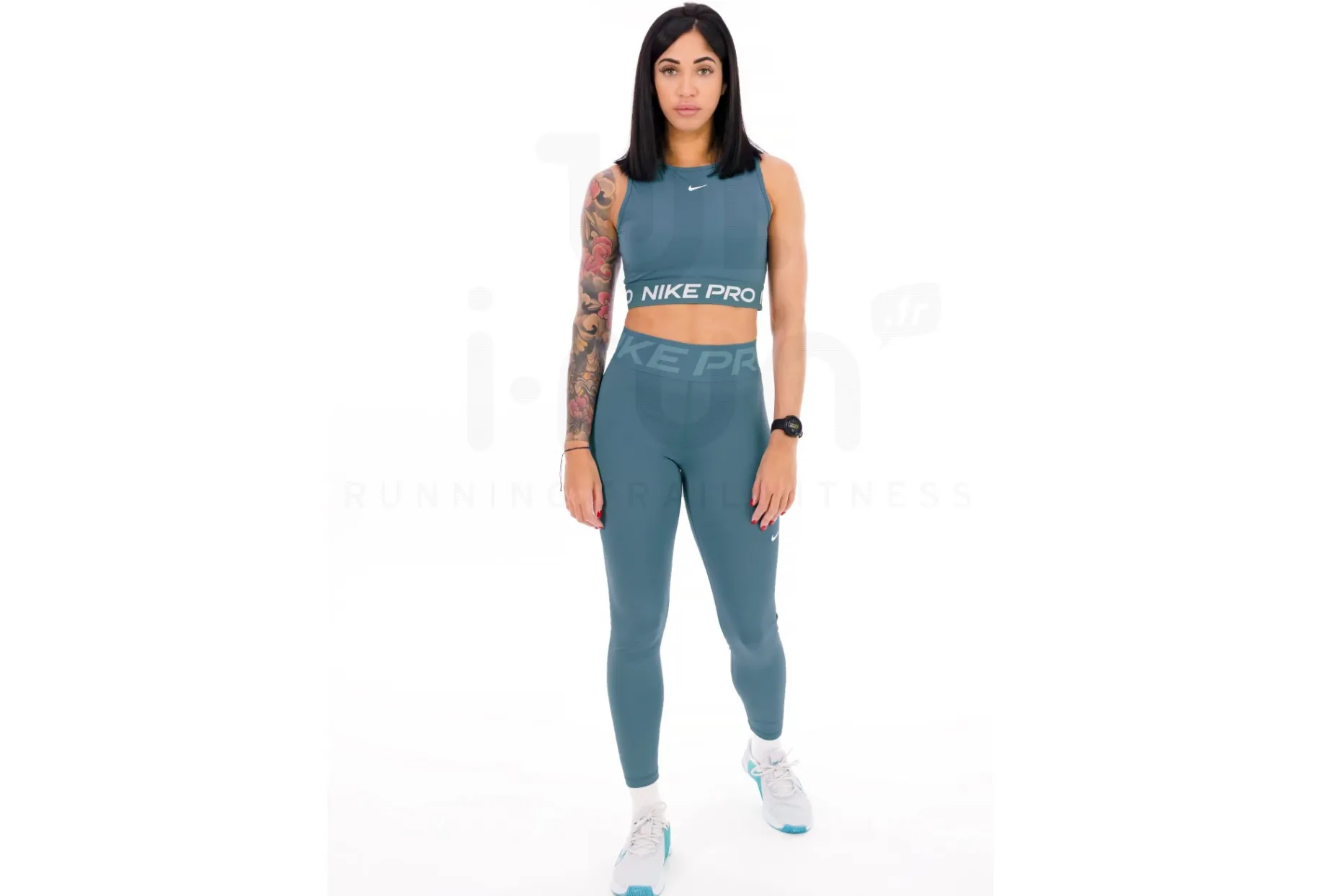 Nike Pro 365