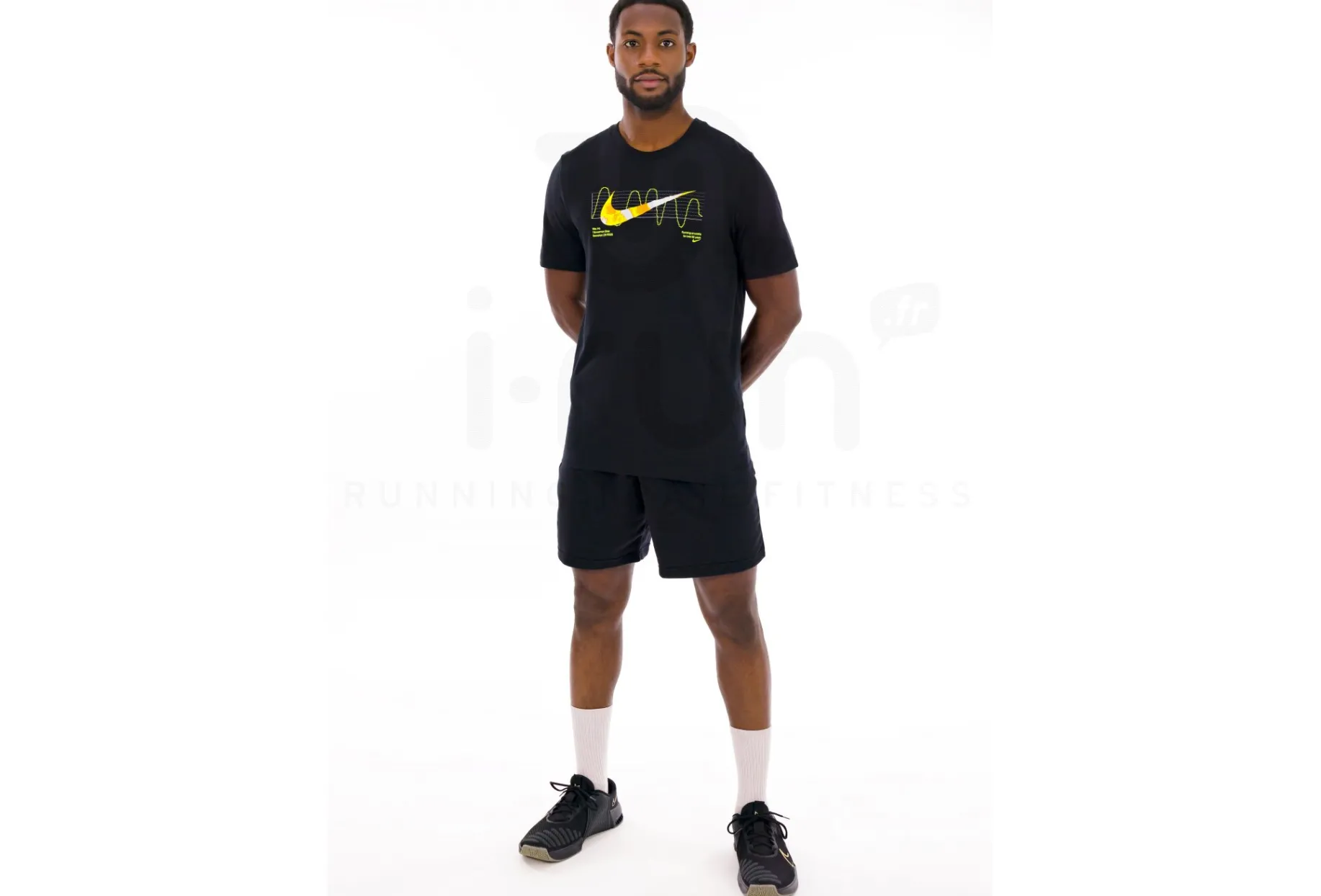 Nike camiseta manga corta IYKYK