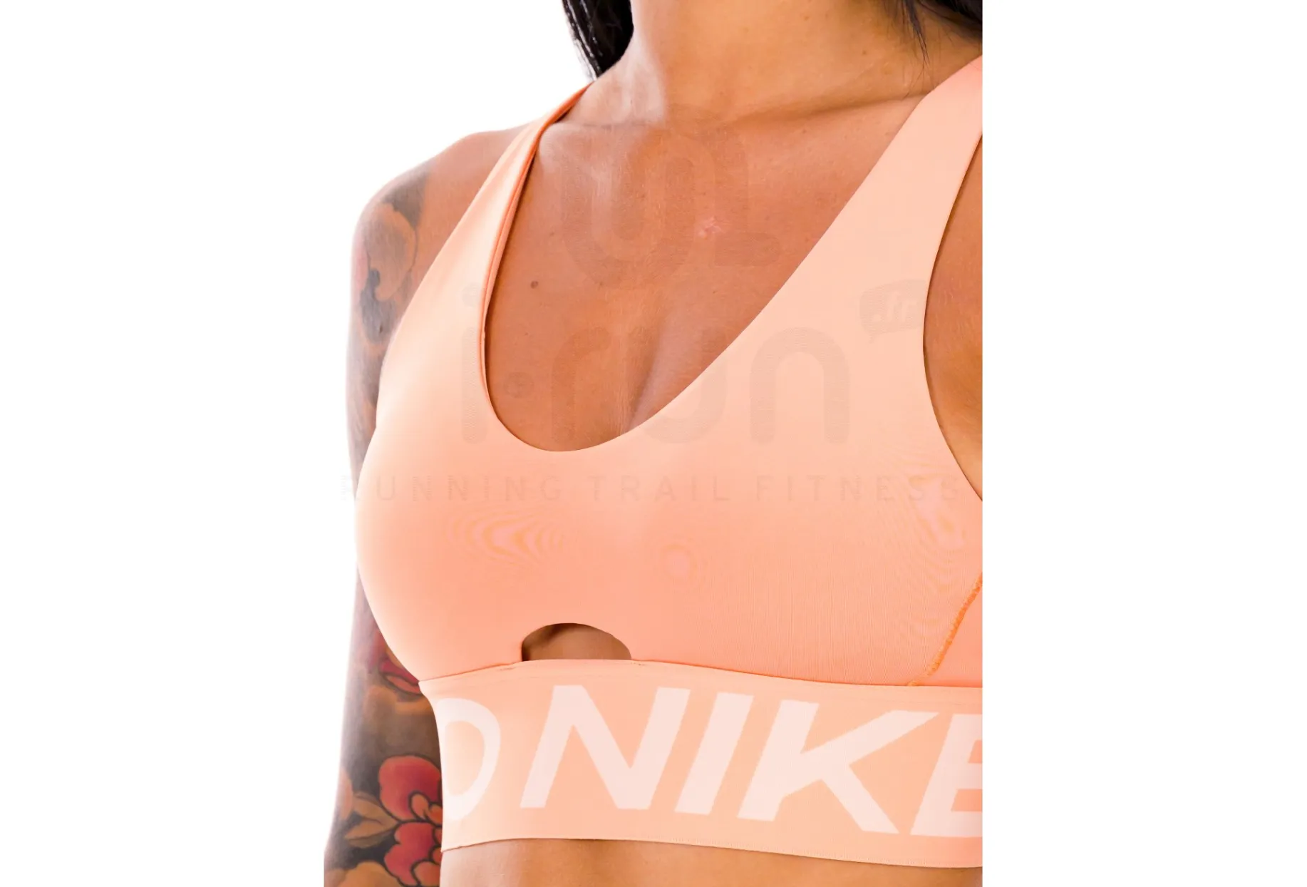 Nike Indy Plunge