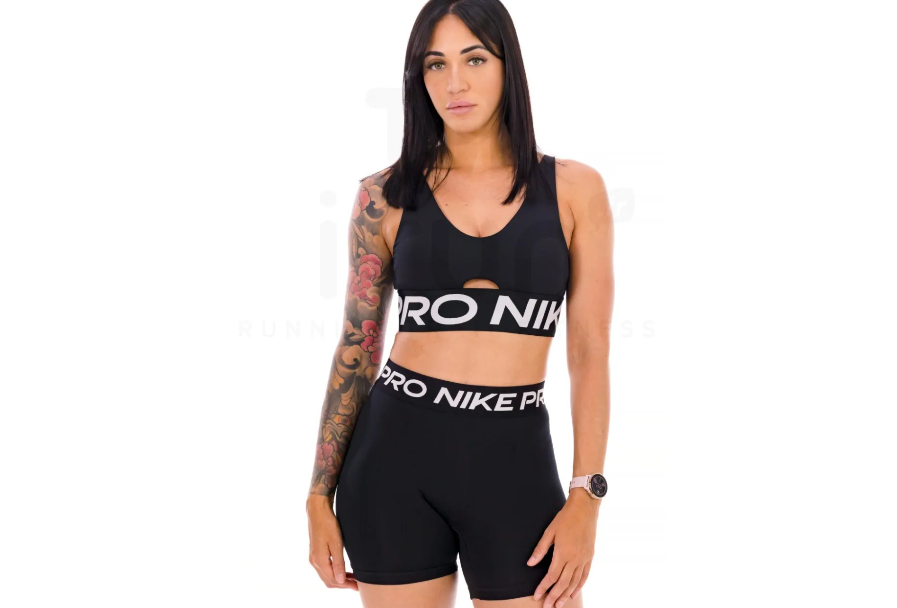 Nike Indy Plunge