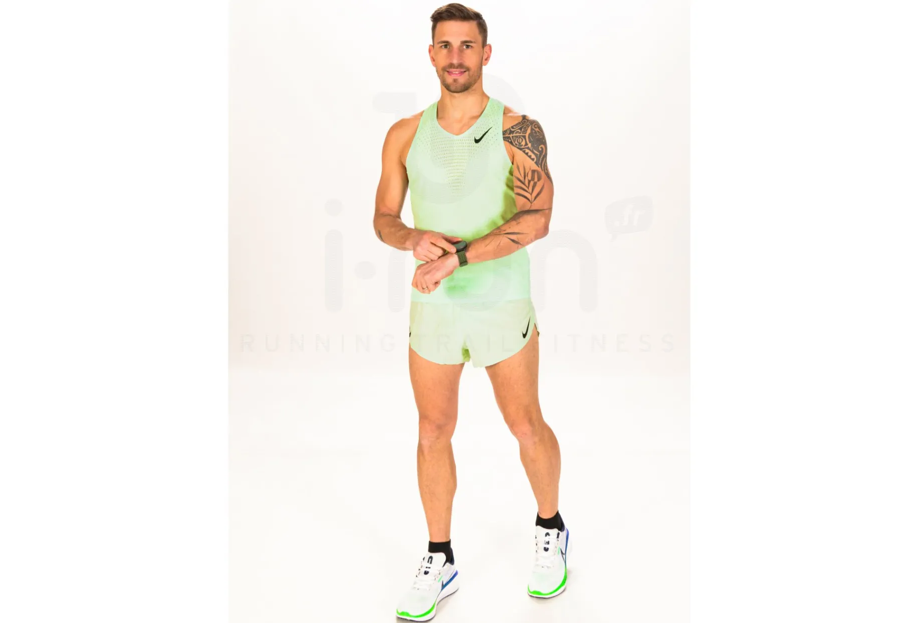 Nike pantalón corto Aeroswift