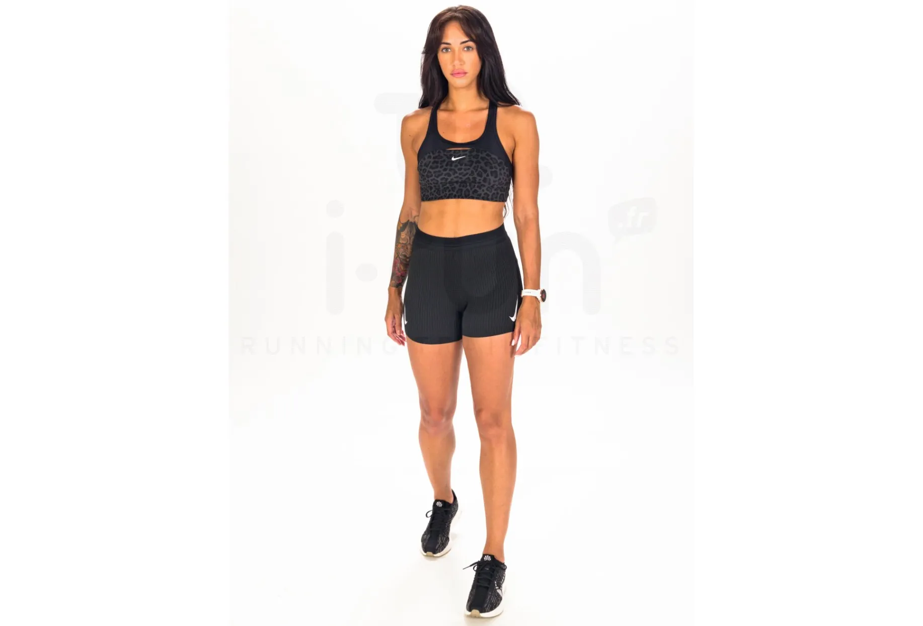 Nike pantalón corto AeroSwift