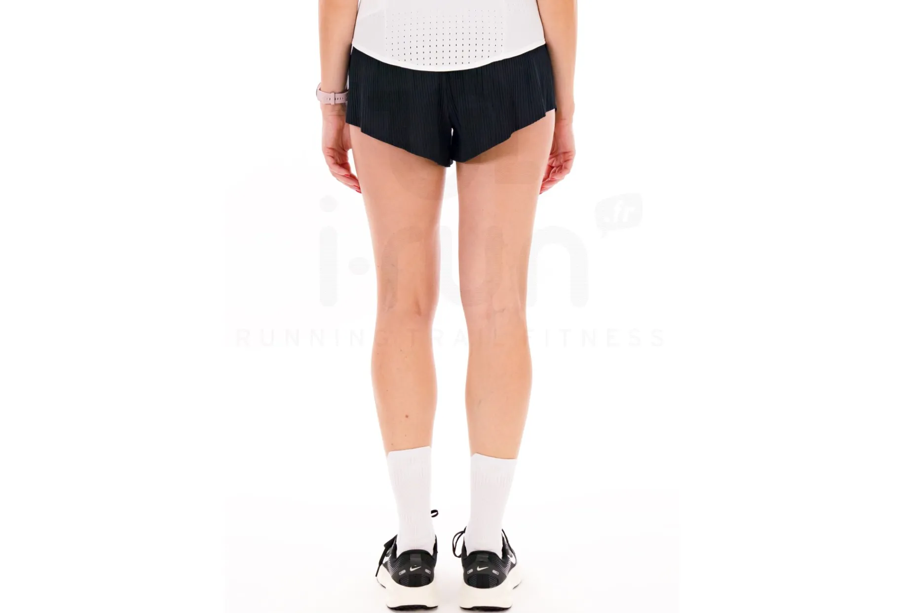 Nike pantalón corto AeroSwift