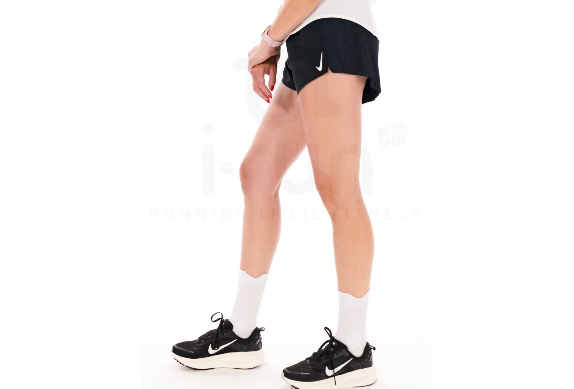 Nike pantalón corto AeroSwift