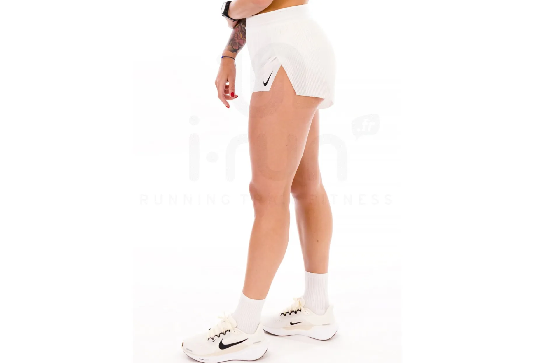 Nike pantalón corto AeroSwift