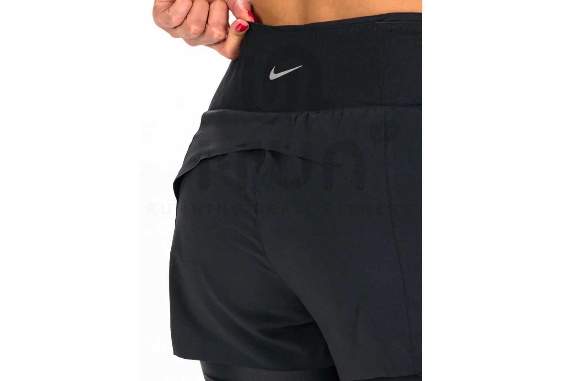 Nike pantalón corto Dri-Fit Swift 2 en 1
