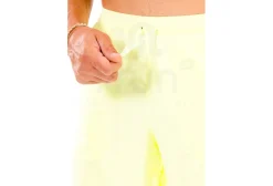 Nike pantalón corto Stride 2 en 1