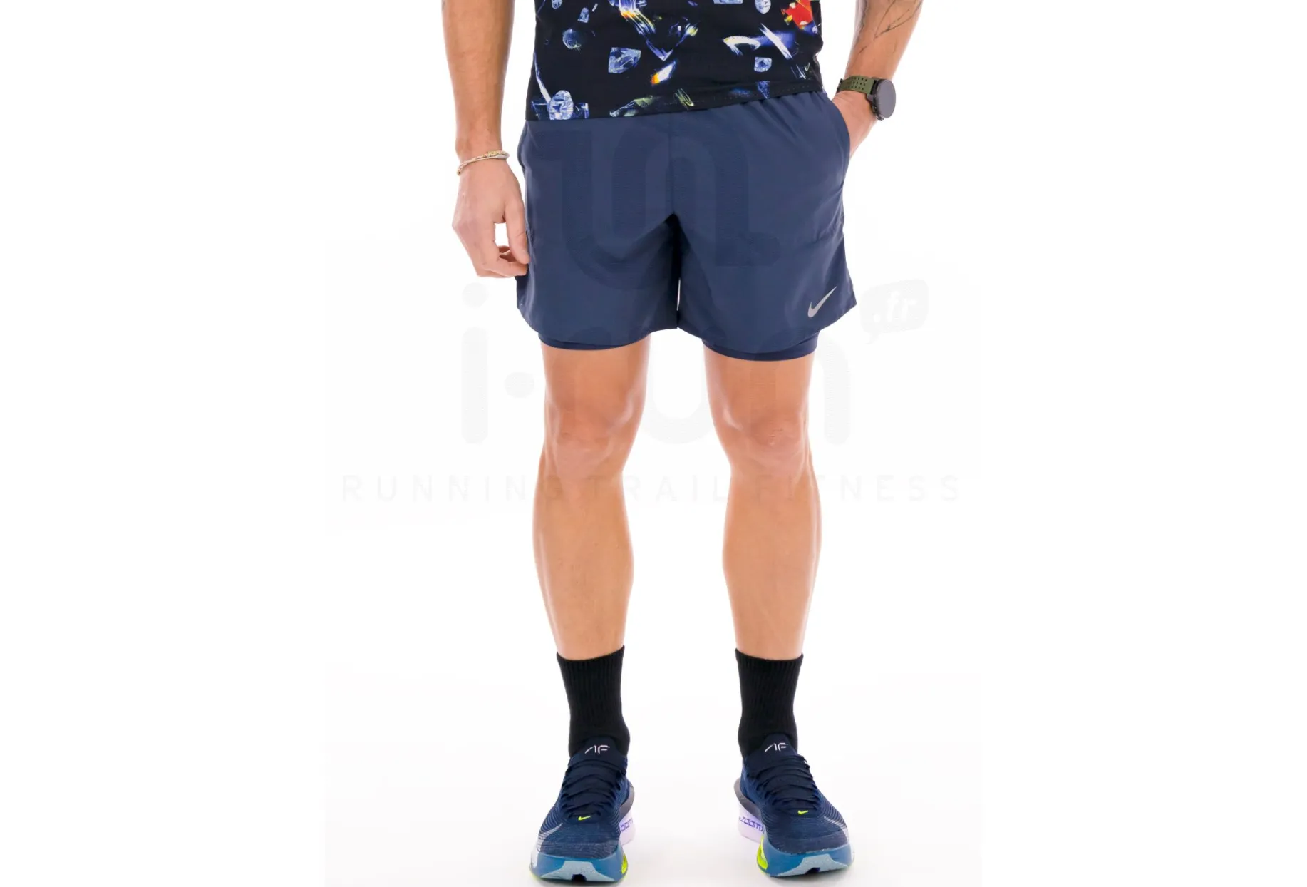 Nike pantalón corto Stride 2 en 1