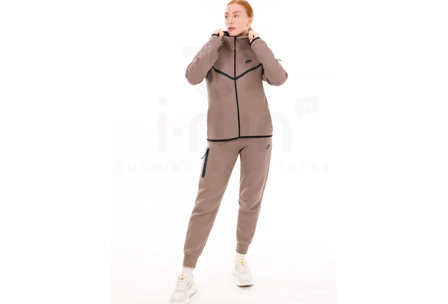 Nike pantalón Tech Fleece