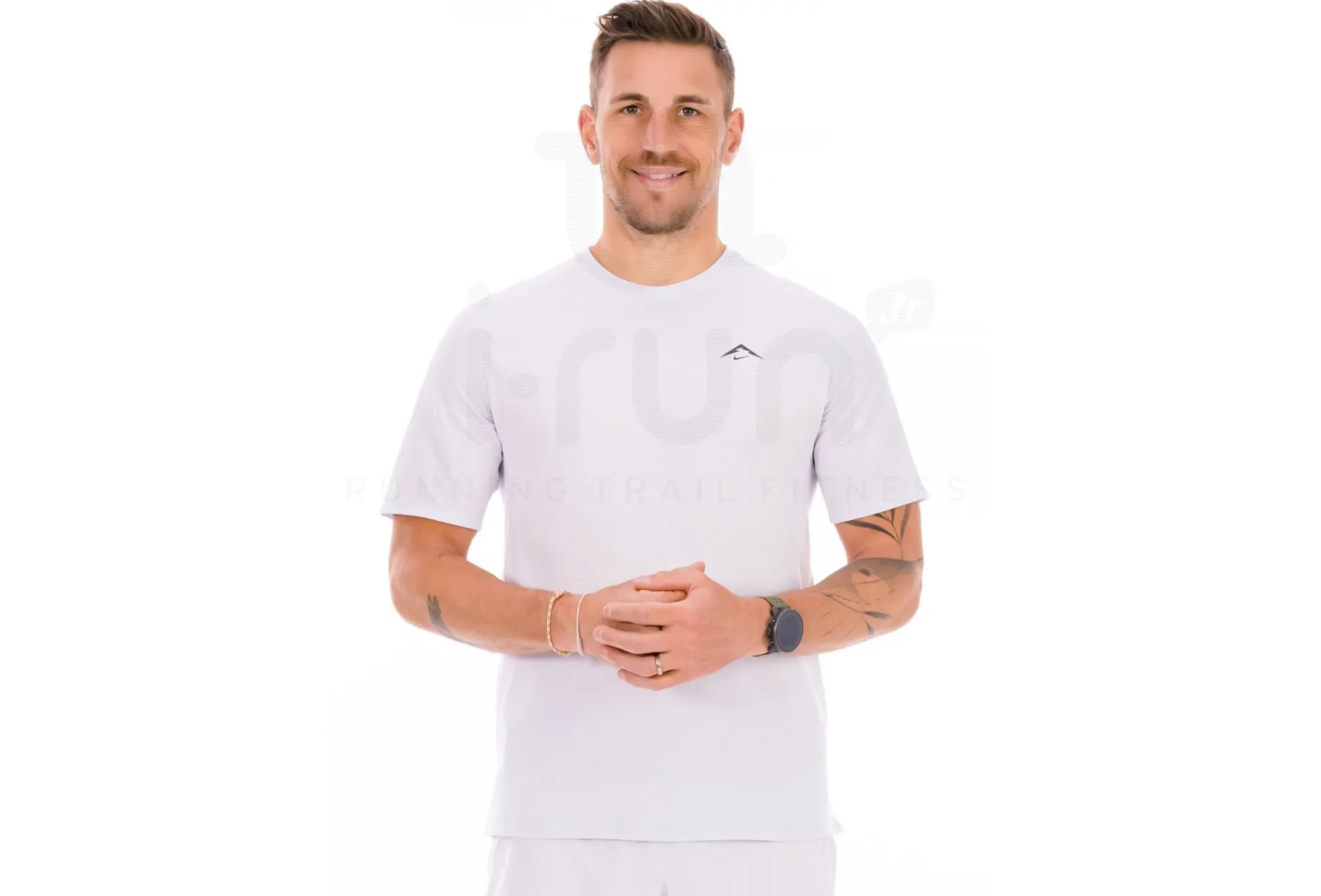 Nike Solar Chase