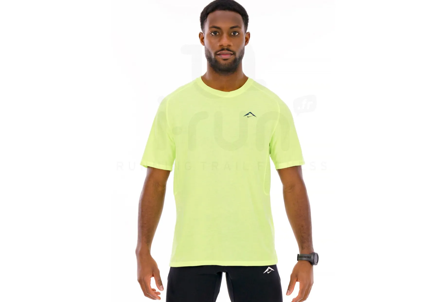 Nike Solar Chase