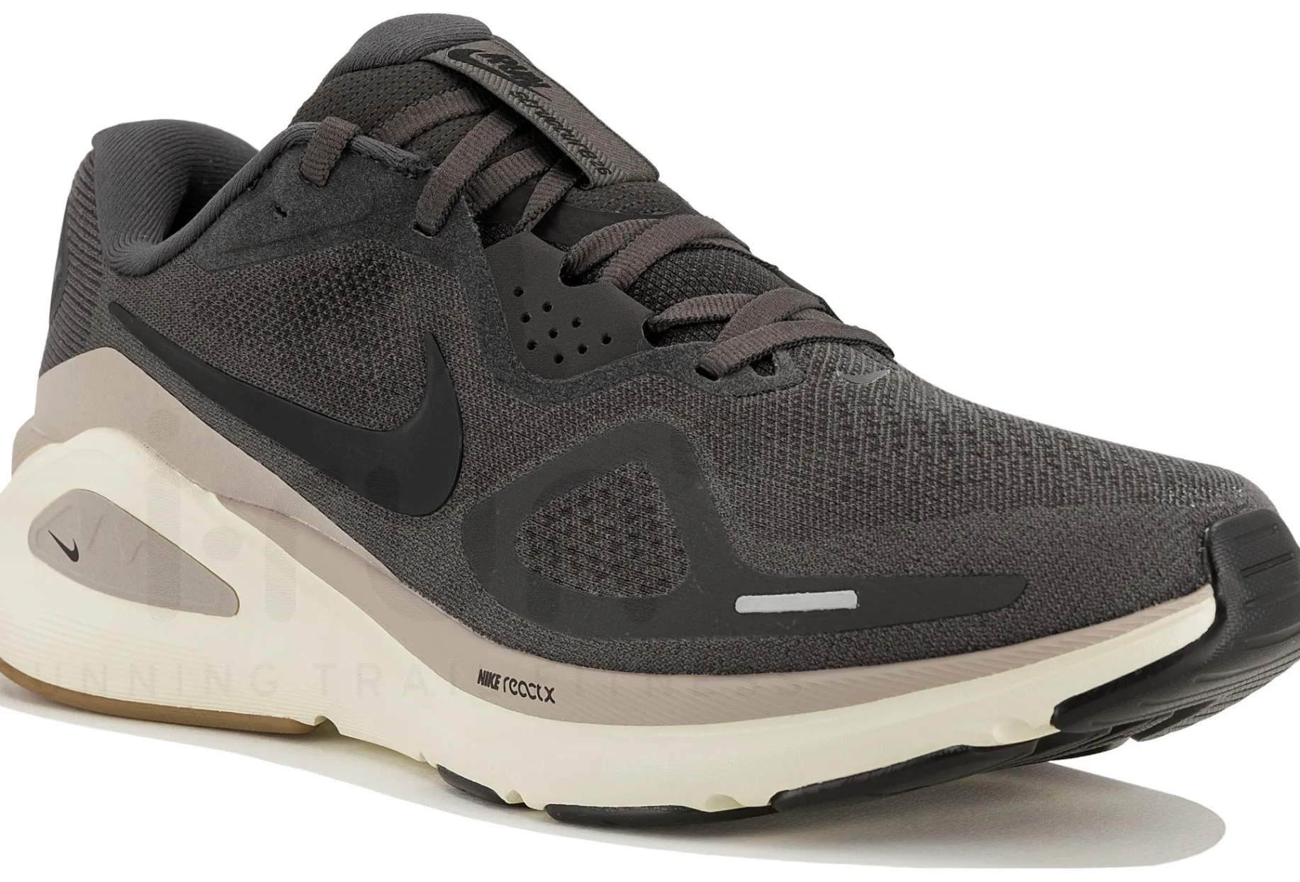 Nike Structure 26