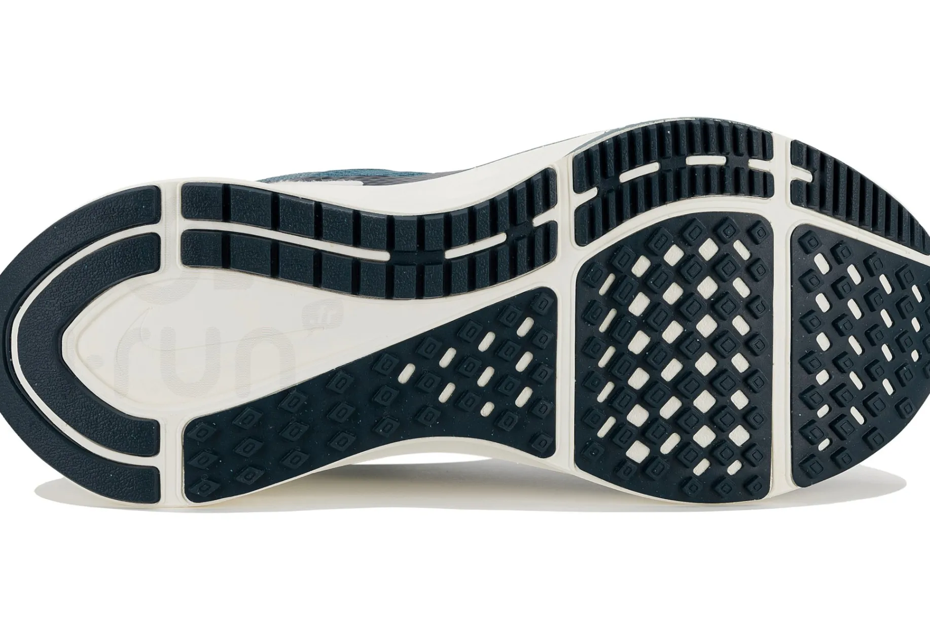 Nike Structure 25