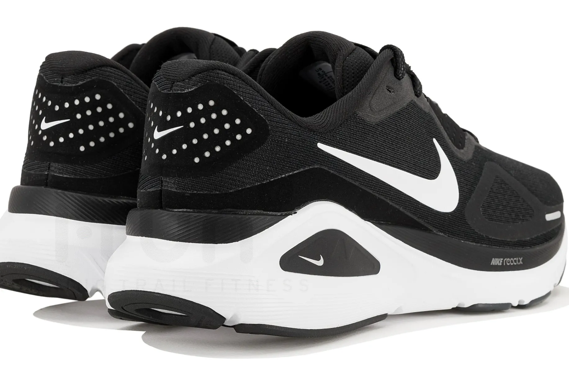 Nike Structure 26