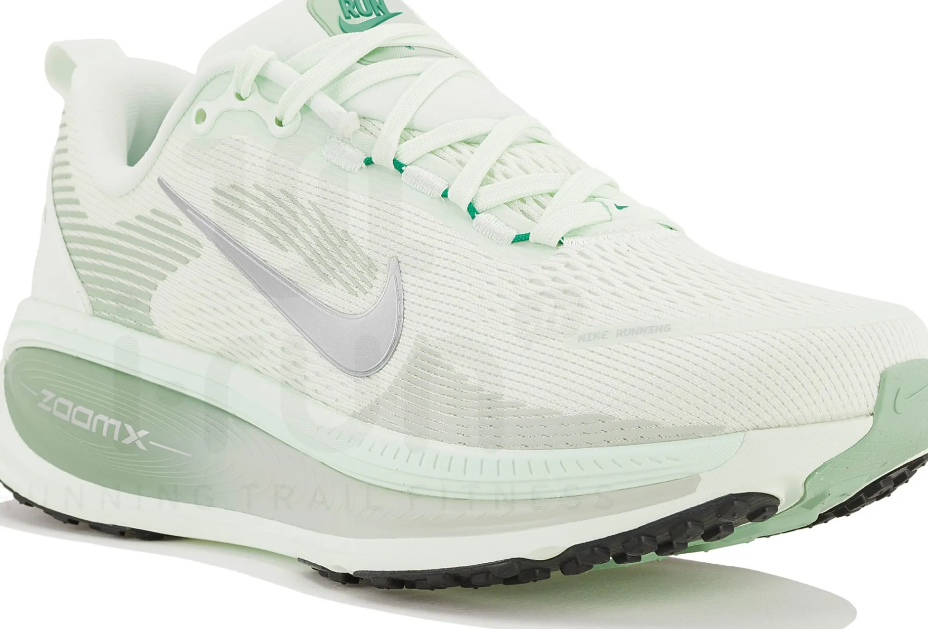 Nike Vomero 18 Match A Mile