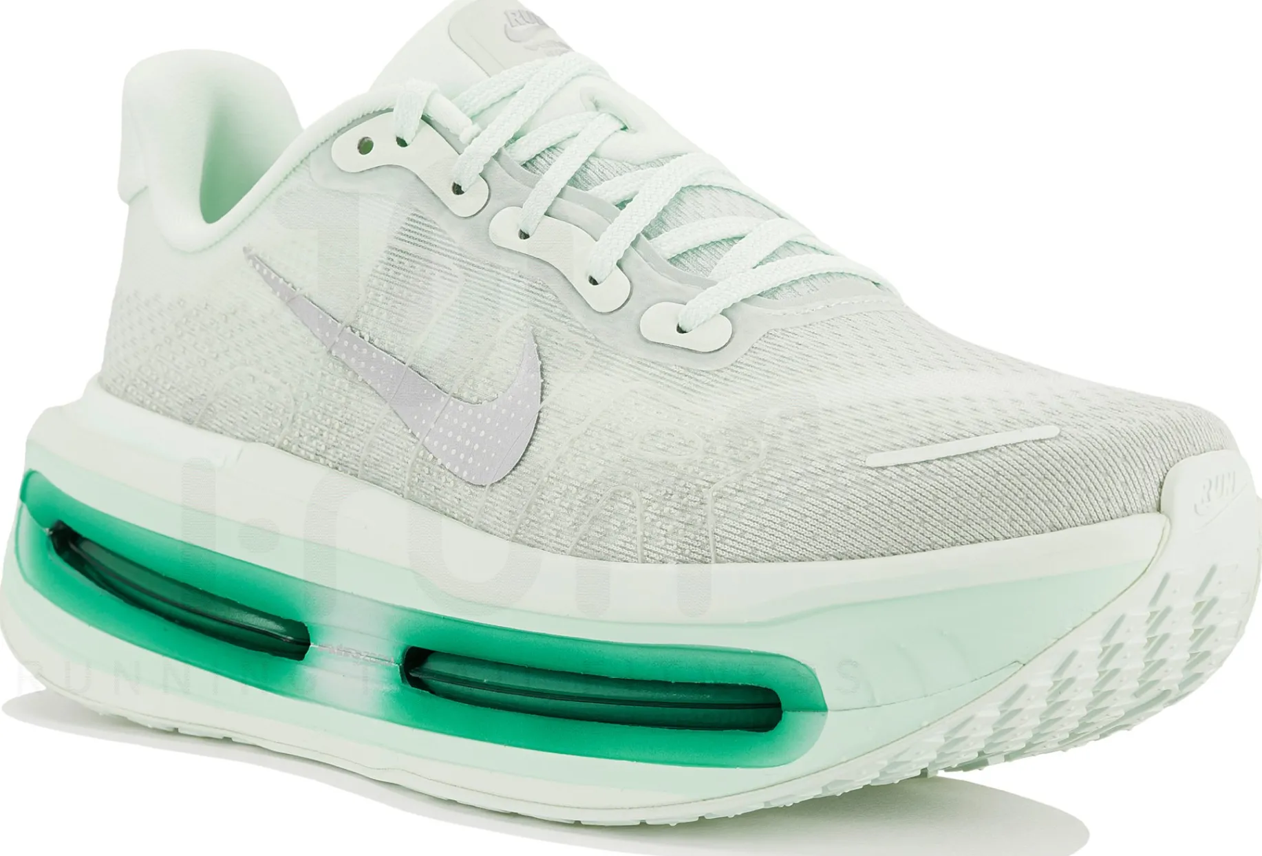 Nike Vomero Premium Match A Mile
