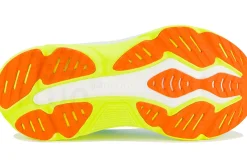 Saucony Hurricane 25