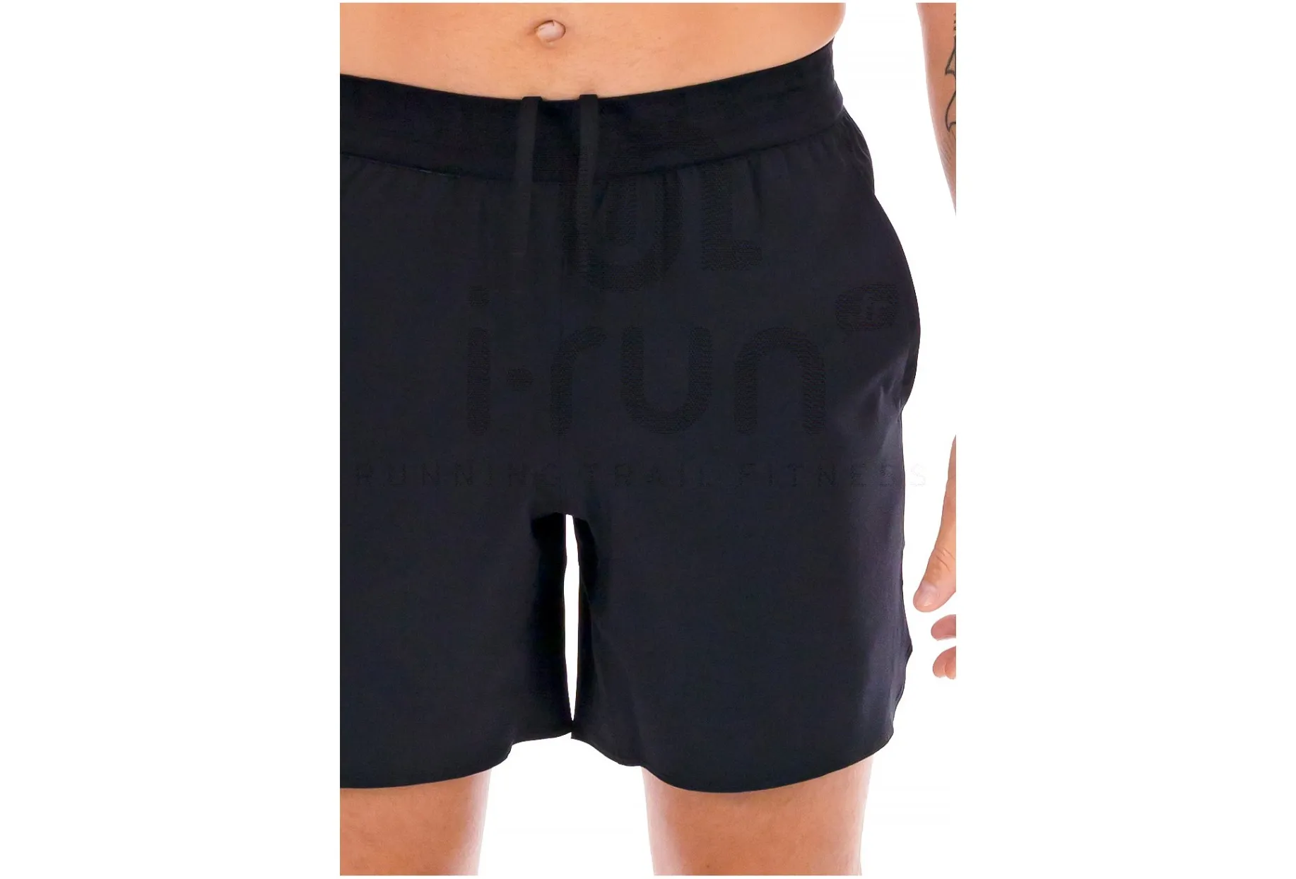 Under Armour pantalón corto Peak Woven